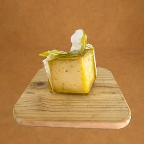 cuarto en aceite 1 cuarto de queso en aceite de oliva